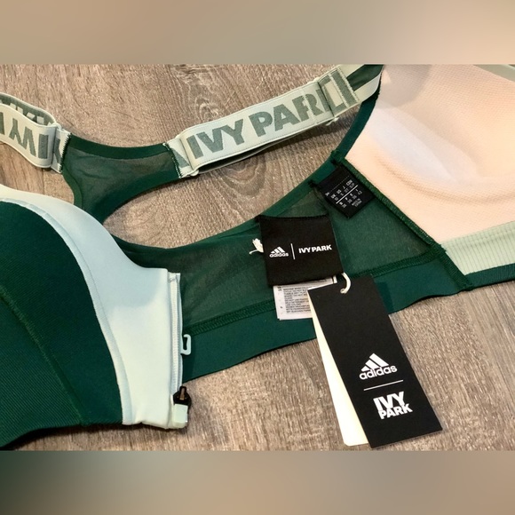Adidas x Ivy Park - Drip 2 | Medium Support Zip Bra, Green Tint/Dark Green - Picture 10 of 12